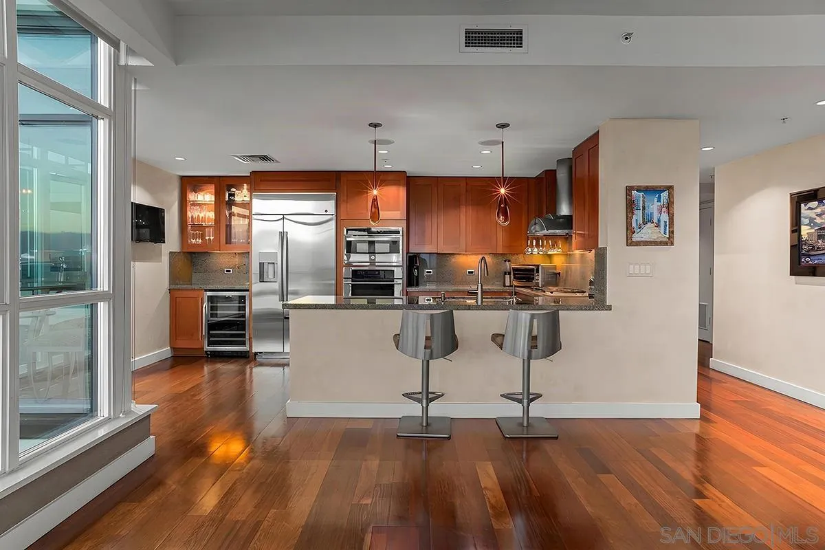 https://cdn.realtyfeed.com/cdn/127/260020602/ebba97d05a9e4879d68e5e0109d5e2d7.webp
