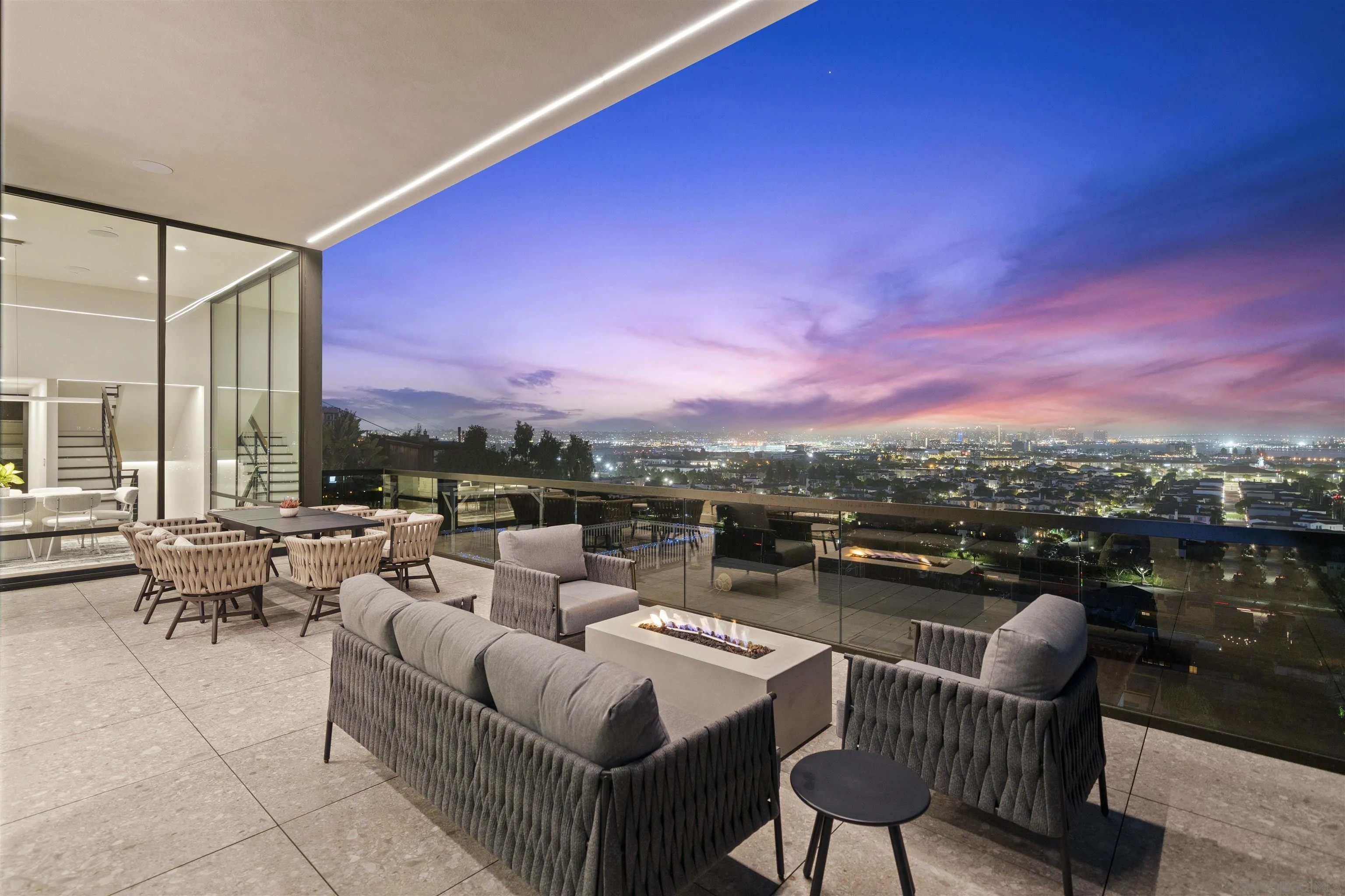 https://cdn.realtyfeed.com/cdn/127/260020605/0d97ab58c850dc9029706ec231f209cc.webp