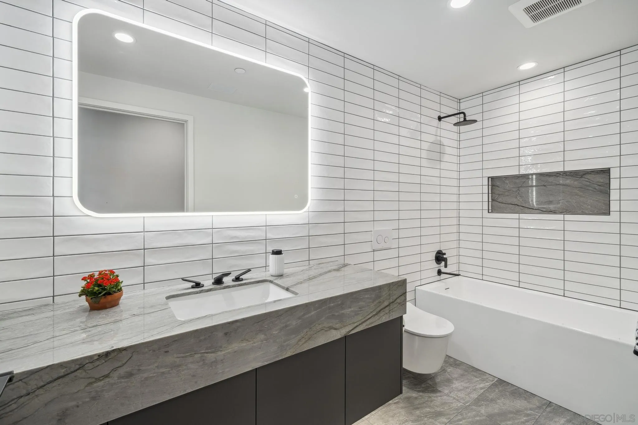 https://cdn.realtyfeed.com/cdn/127/260020605/4e4166a2af84ef218f786b1c71da681f.webp