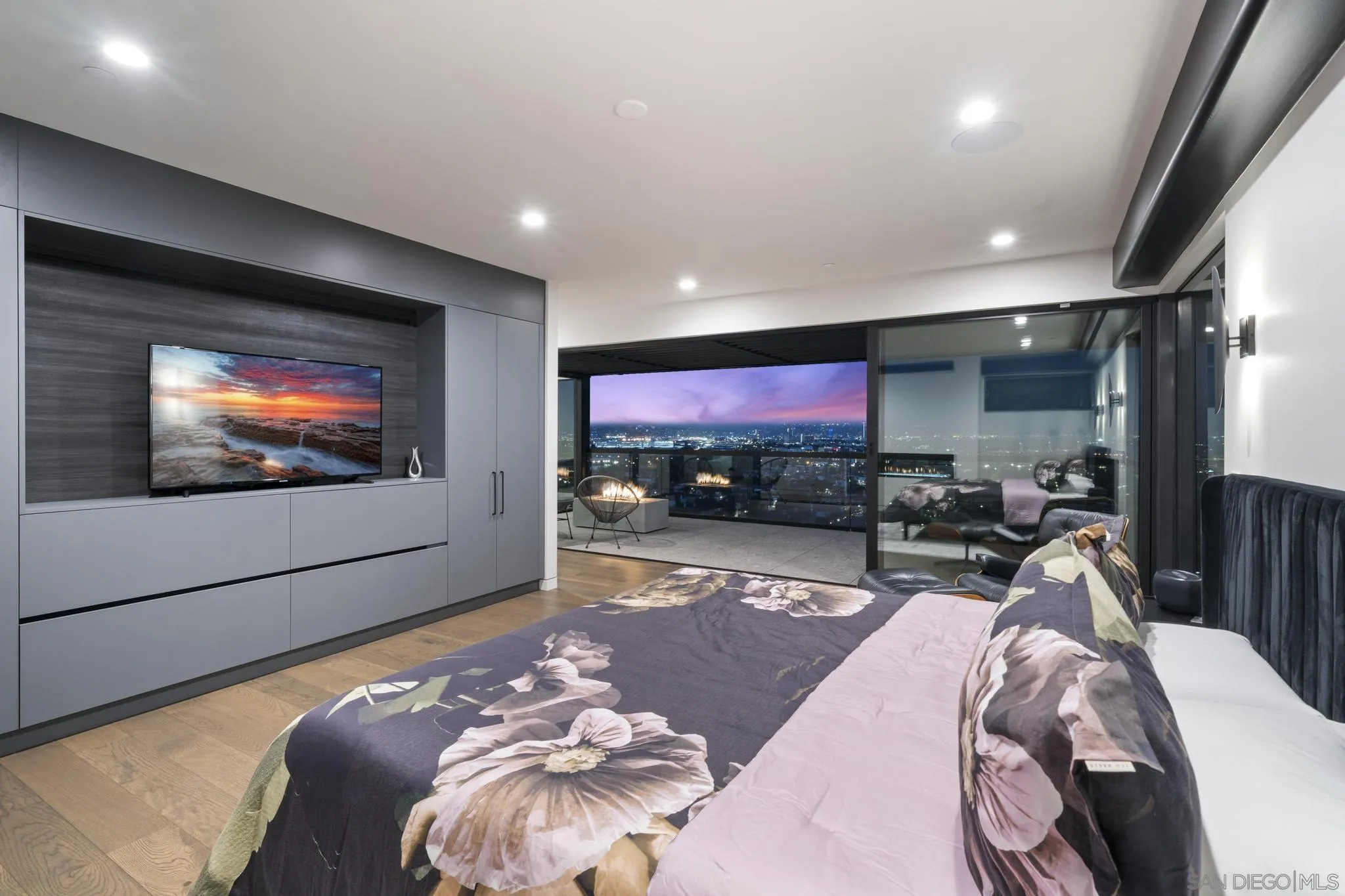 https://cdn.realtyfeed.com/cdn/127/260020605/6efc244035e6c99c5967cb2af89e5af0.webp