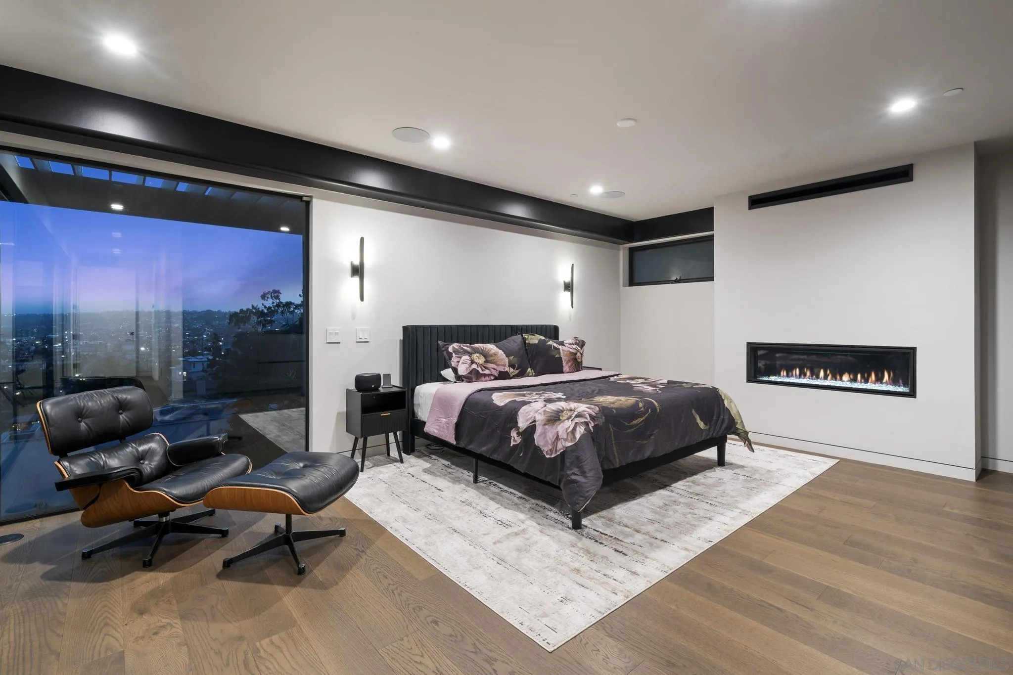 https://cdn.realtyfeed.com/cdn/127/260020605/ccf664e1efadaaedd314de8835fa0133.webp