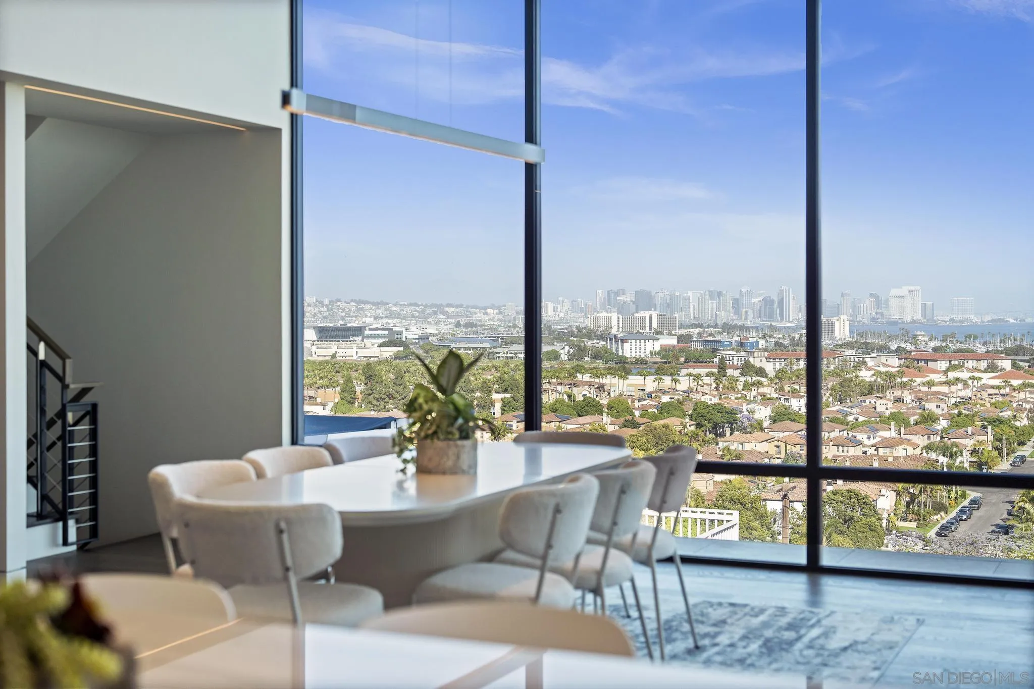https://cdn.realtyfeed.com/cdn/127/260020605/e387b9e279779dfef8efbf93d432966c.webp