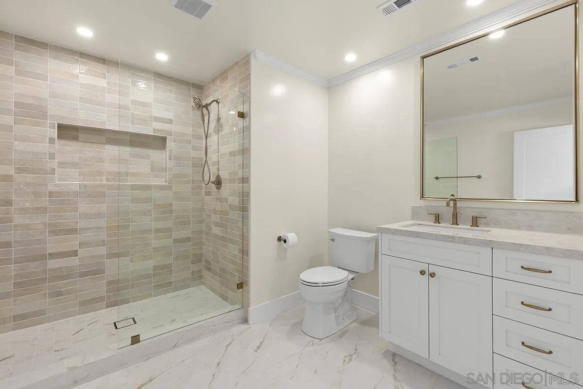 https://cdn.realtyfeed.com/cdn/127/260020606/0dc2a0500e6e94789c4ddc0aef44ca34.webp