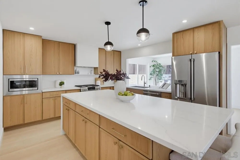 https://cdn.realtyfeed.com/cdn/127/260020614/3e00a12b23352b330844568388f418f3.webp