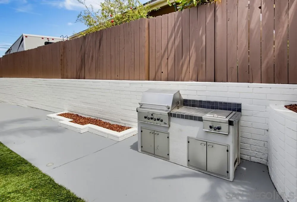 https://cdn.realtyfeed.com/cdn/127/260020614/48fc8e93b811b7ca67bcfdceaf340c38.webp