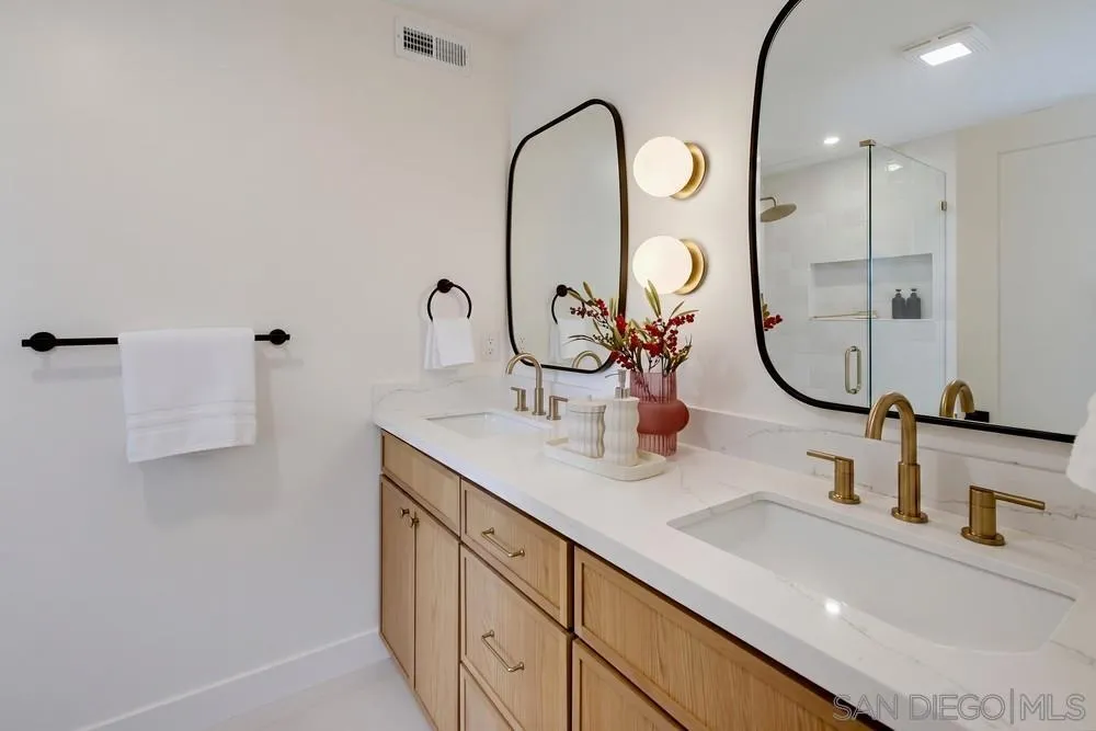 https://cdn.realtyfeed.com/cdn/127/260020614/7e4201b4455868b59bb108f5ad5a05e5.webp