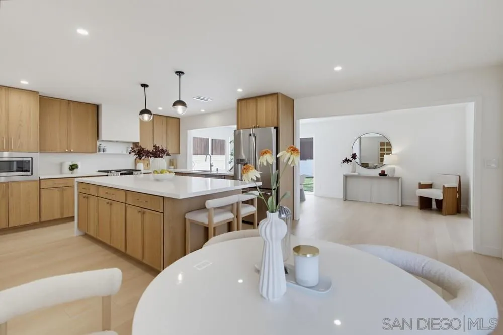 https://cdn.realtyfeed.com/cdn/127/260020614/9485cb04b76baedde5999bd95a4074b4.webp