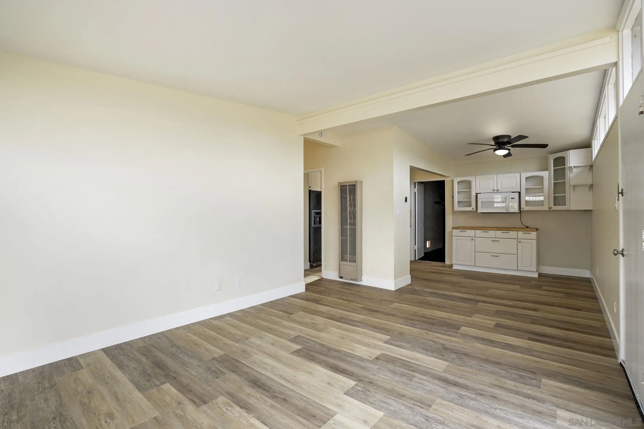 https://cdn.realtyfeed.com/cdn/127/260020615/0b690fb553c83b8aaca13bf0144cdd45.webp