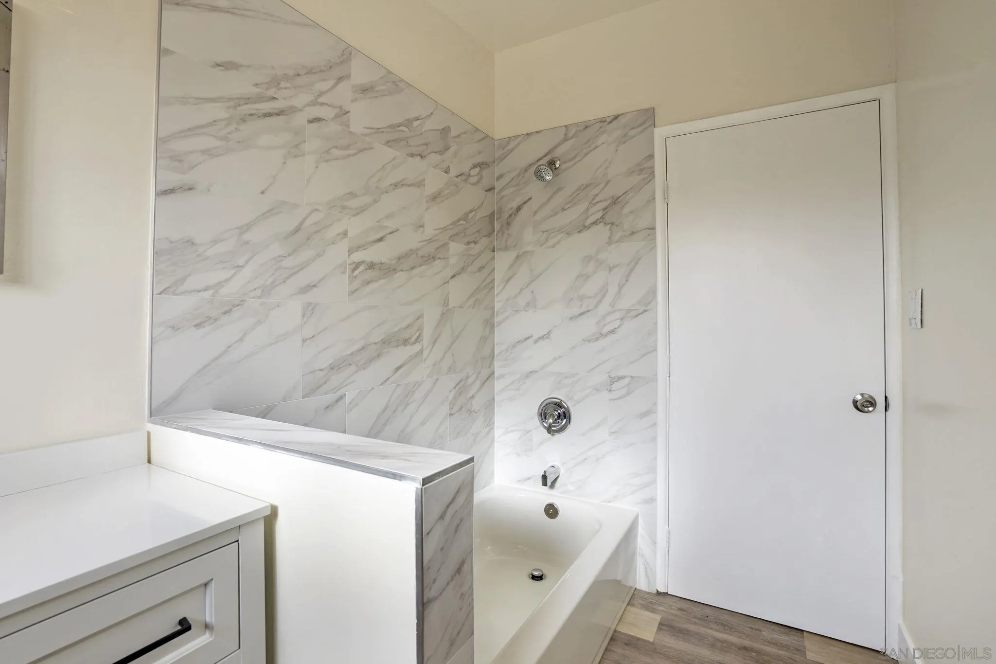 https://cdn.realtyfeed.com/cdn/127/260020615/40adb37c7b0f3391f795e63a959412b7.webp