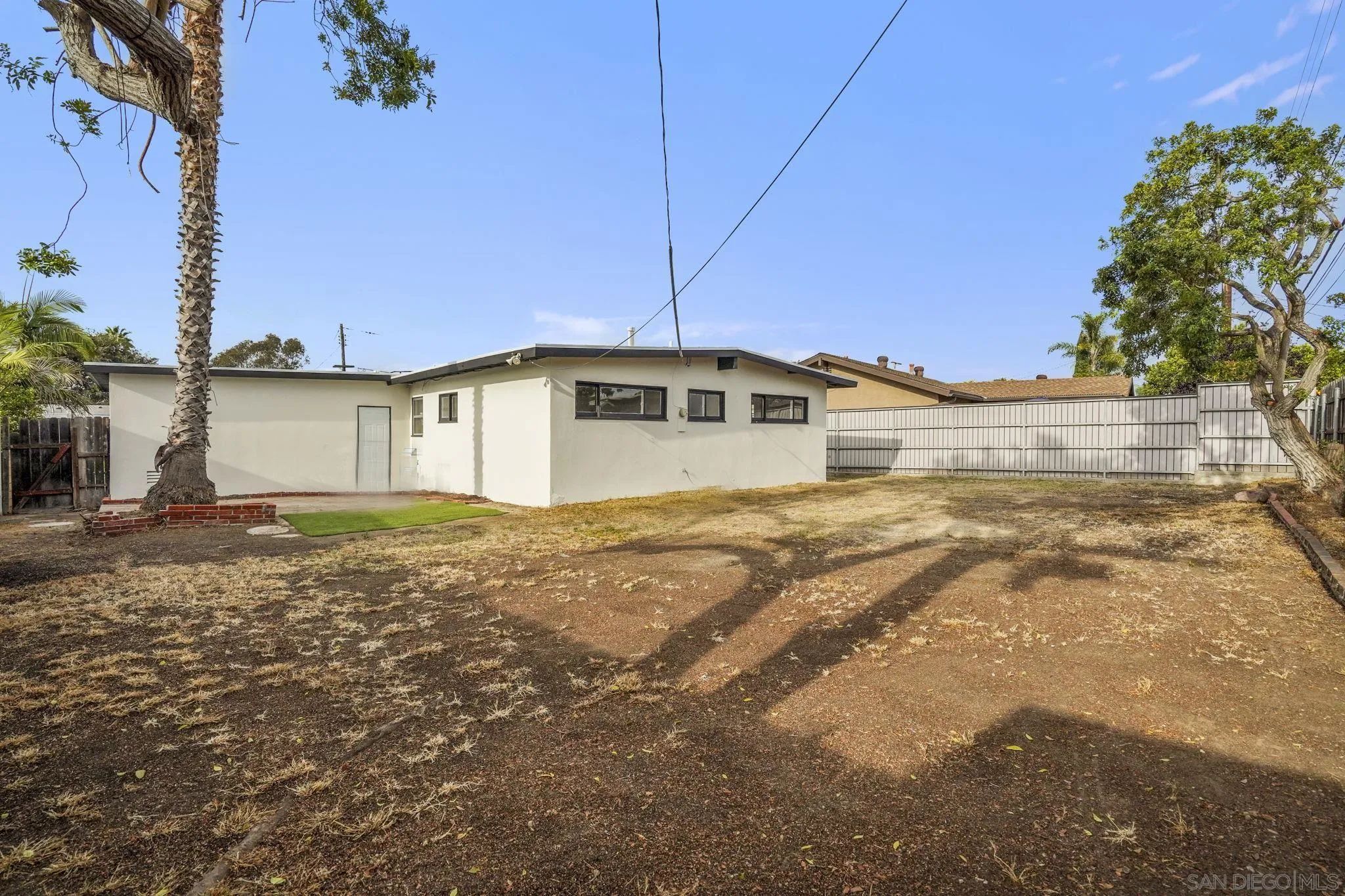 https://cdn.realtyfeed.com/cdn/127/260020615/88a9e5c5b699a7c9b6721f3340ec78e1.webp