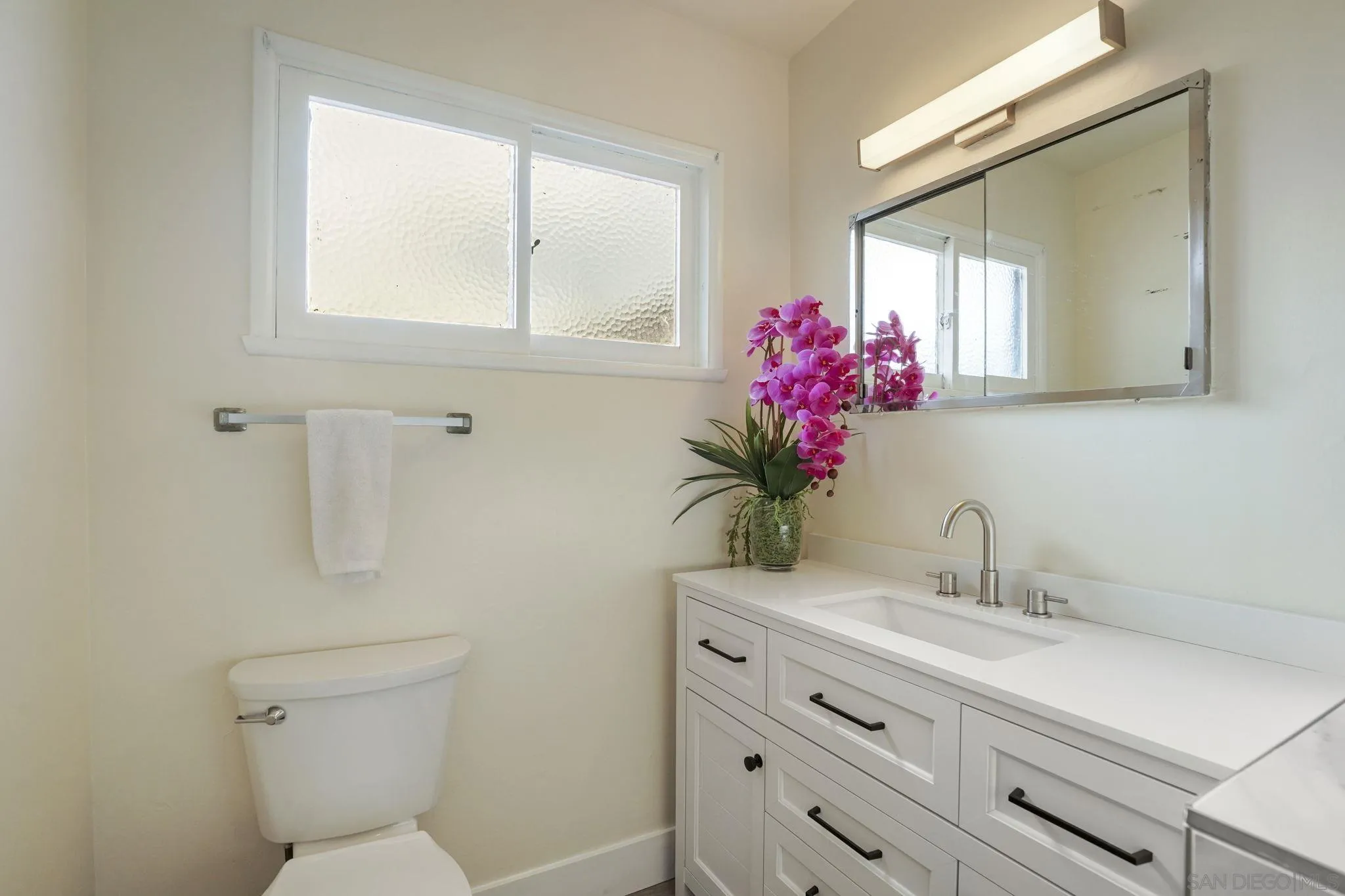 https://cdn.realtyfeed.com/cdn/127/260020615/bd262ed47ee07178e8124fcb22f09b52.webp