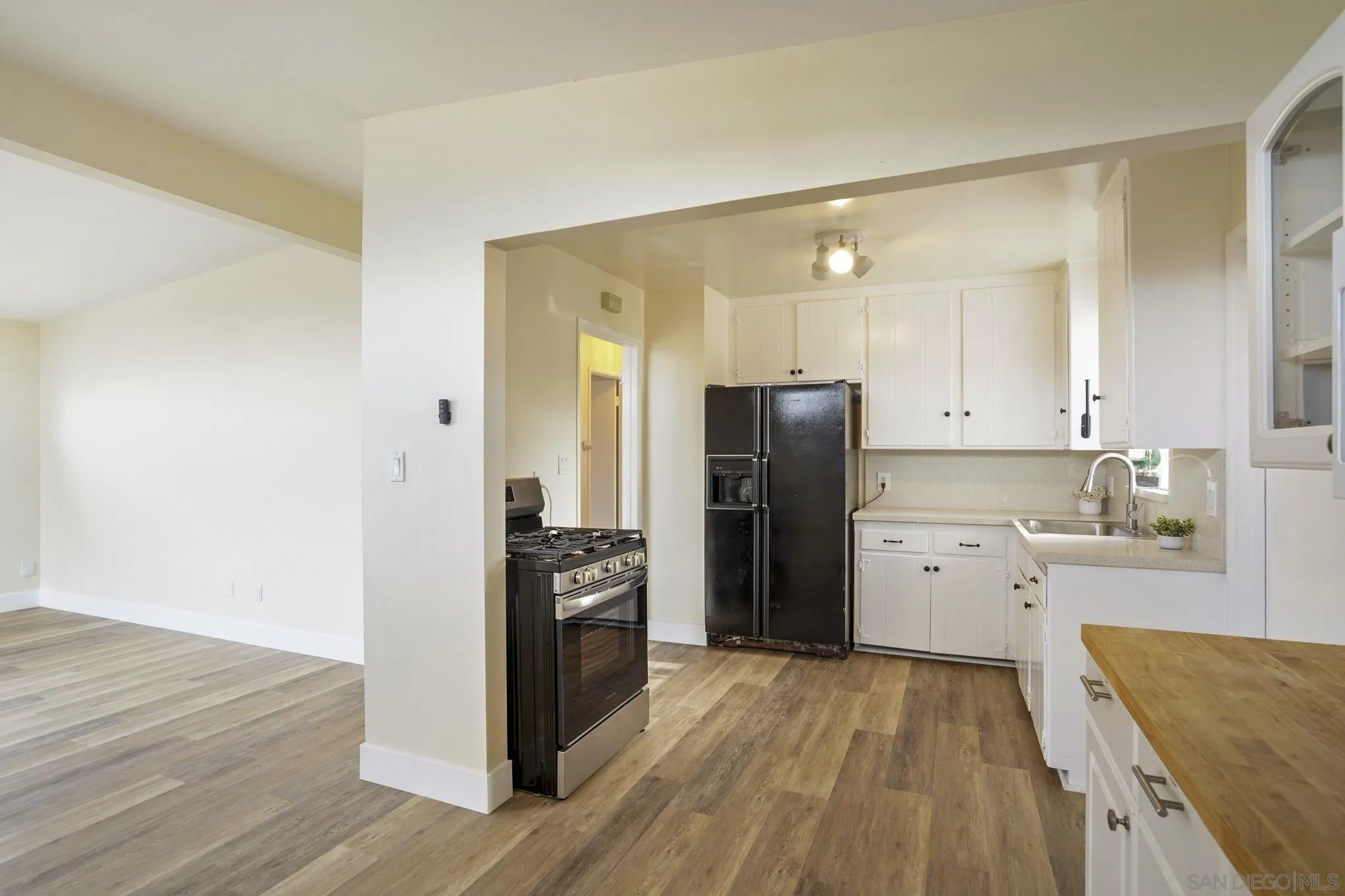 3515 Moccasin Ave, San Diego, CA 92117 - Photo 4 of 26, San Diego, CA