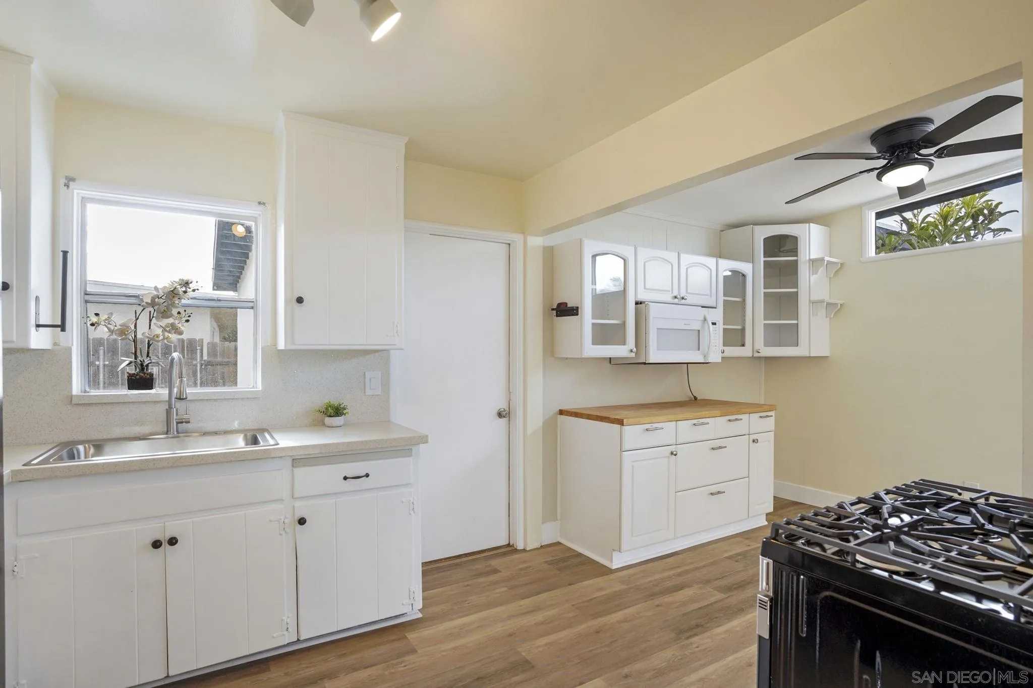 https://cdn.realtyfeed.com/cdn/127/260020615/d366182d98c7e3ebb6c7060748018906.webp