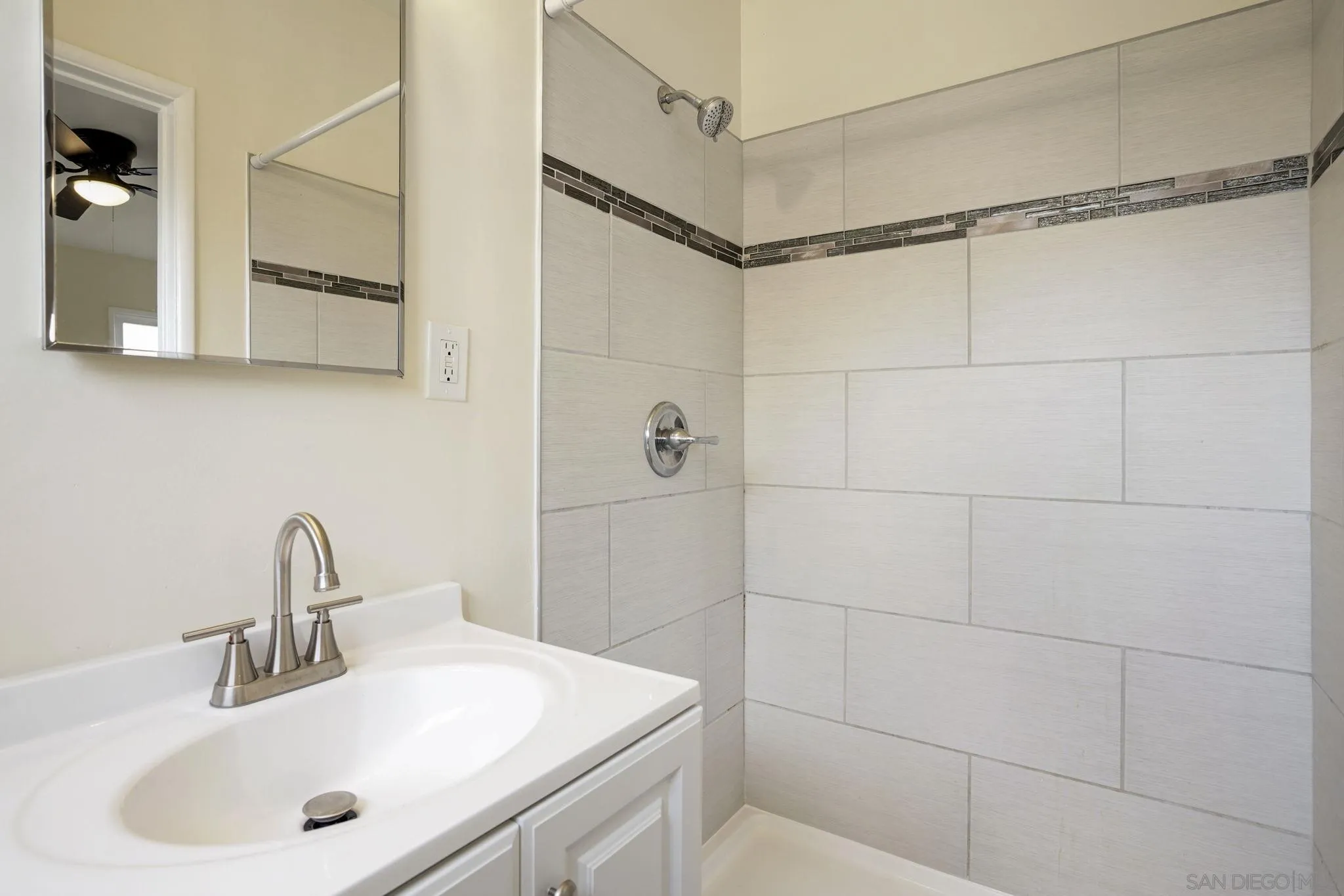 https://cdn.realtyfeed.com/cdn/127/260020615/fa3ecd3f7f13d0b8bf9613e2022cfc7f.webp