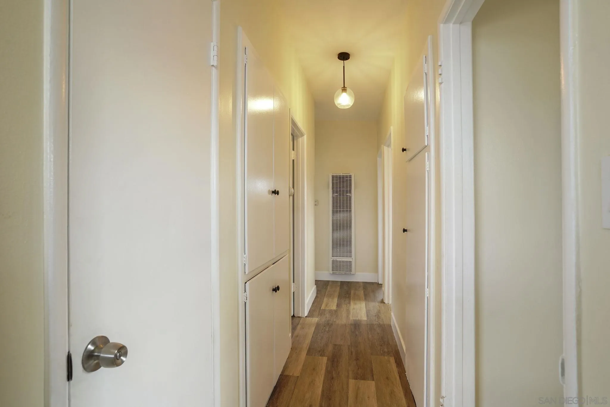 https://cdn.realtyfeed.com/cdn/127/260020615/fd107d73342ff1b748bf40f4a5fb68c8.webp