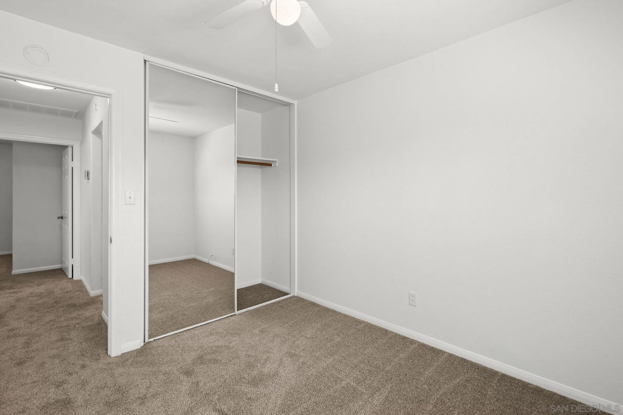 https://cdn.realtyfeed.com/cdn/127/260020616/2aa9f97d2e160130d422b5a7261d2ad8.webp