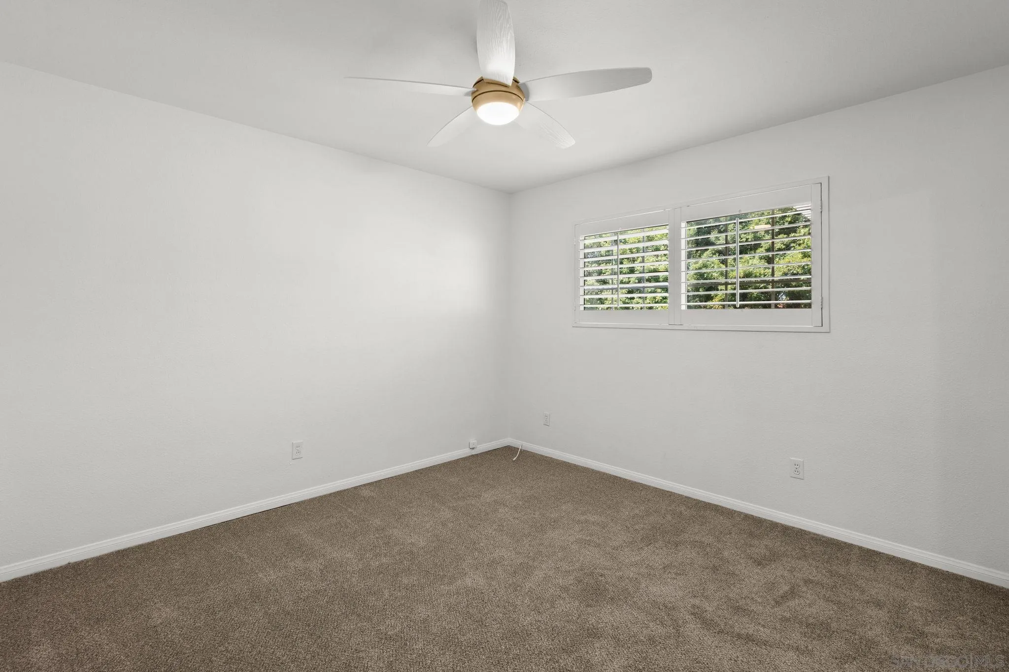 https://cdn.realtyfeed.com/cdn/127/260020616/425675f6d8d4c558b9a5183044484892.webp