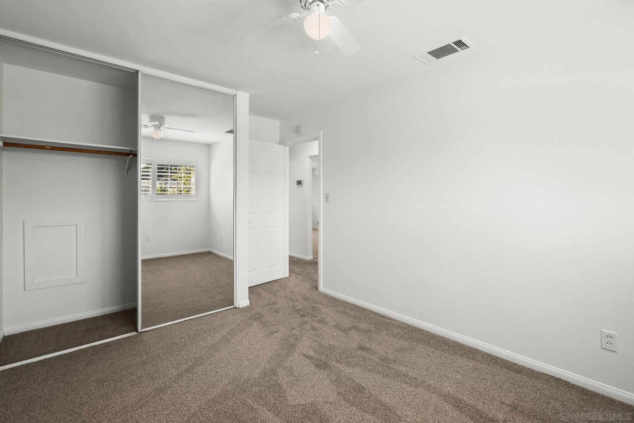 https://cdn.realtyfeed.com/cdn/127/260020616/bc48e043a3590ebe59a044b0098acdbc.webp