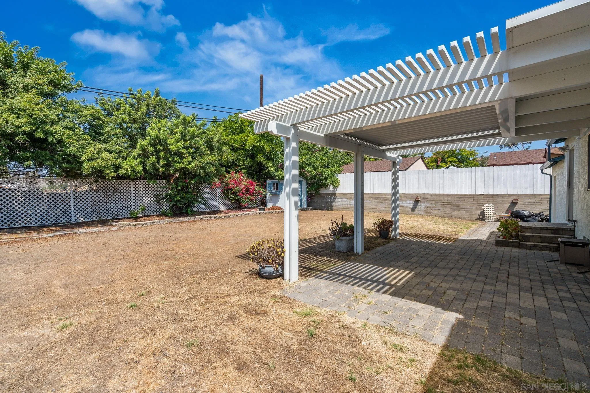 https://cdn.realtyfeed.com/cdn/127/260020616/e5fe2e1ab9998dd0be4d2616c2a44ebe.webp