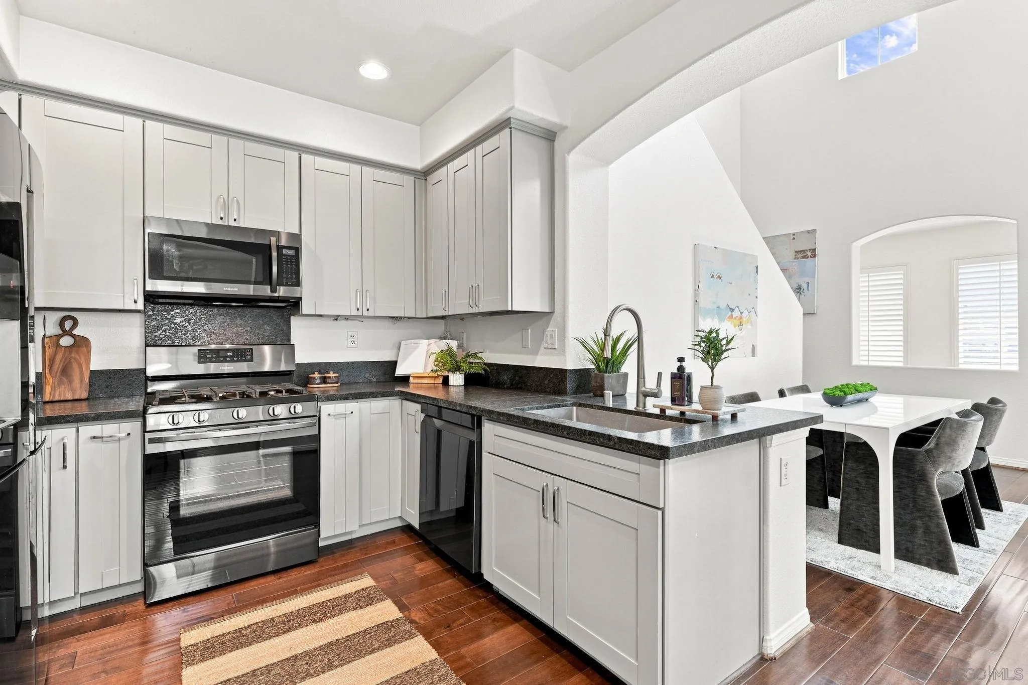 Photo #11: 260020617 Listing: Photo #11