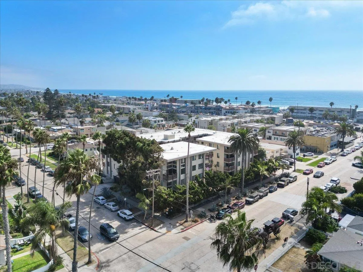 https://cdn.realtyfeed.com/cdn/127/260020620/0b9595a33f51e5a599db7d4fcf0b7a3b.webp