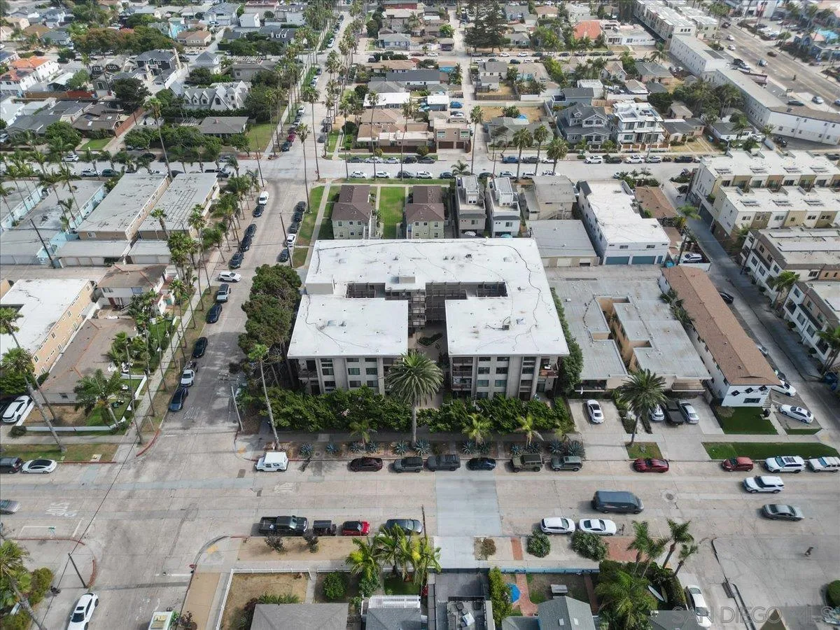 https://cdn.realtyfeed.com/cdn/127/260020620/b216642171815b2d937a51c81c2e0102.webp