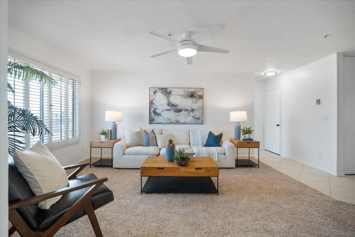 https://cdn.realtyfeed.com/cdn/127/260020620/ee73755f1adbe6b8e7dd0afc2ef5df2f.webp