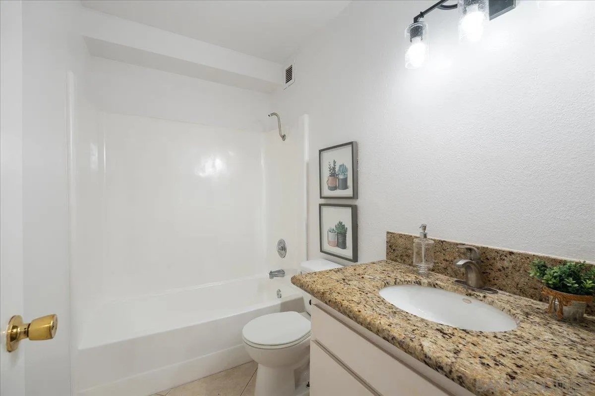 https://cdn.realtyfeed.com/cdn/127/260020620/ef4817bca3e4fd5f8fc28c07f0dc4138.webp