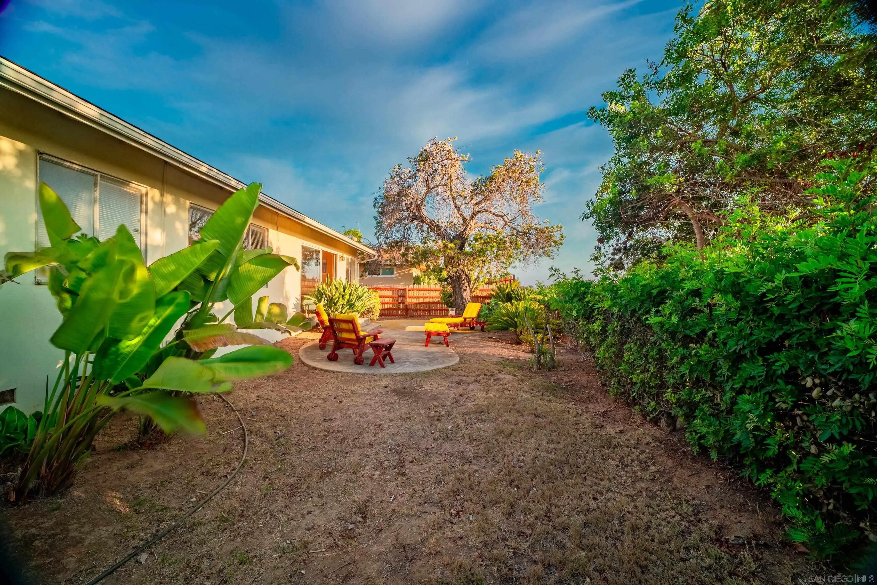 https://cdn.realtyfeed.com/cdn/127/260020621/392f3815c7856a25de3dd8407fe74353.webp