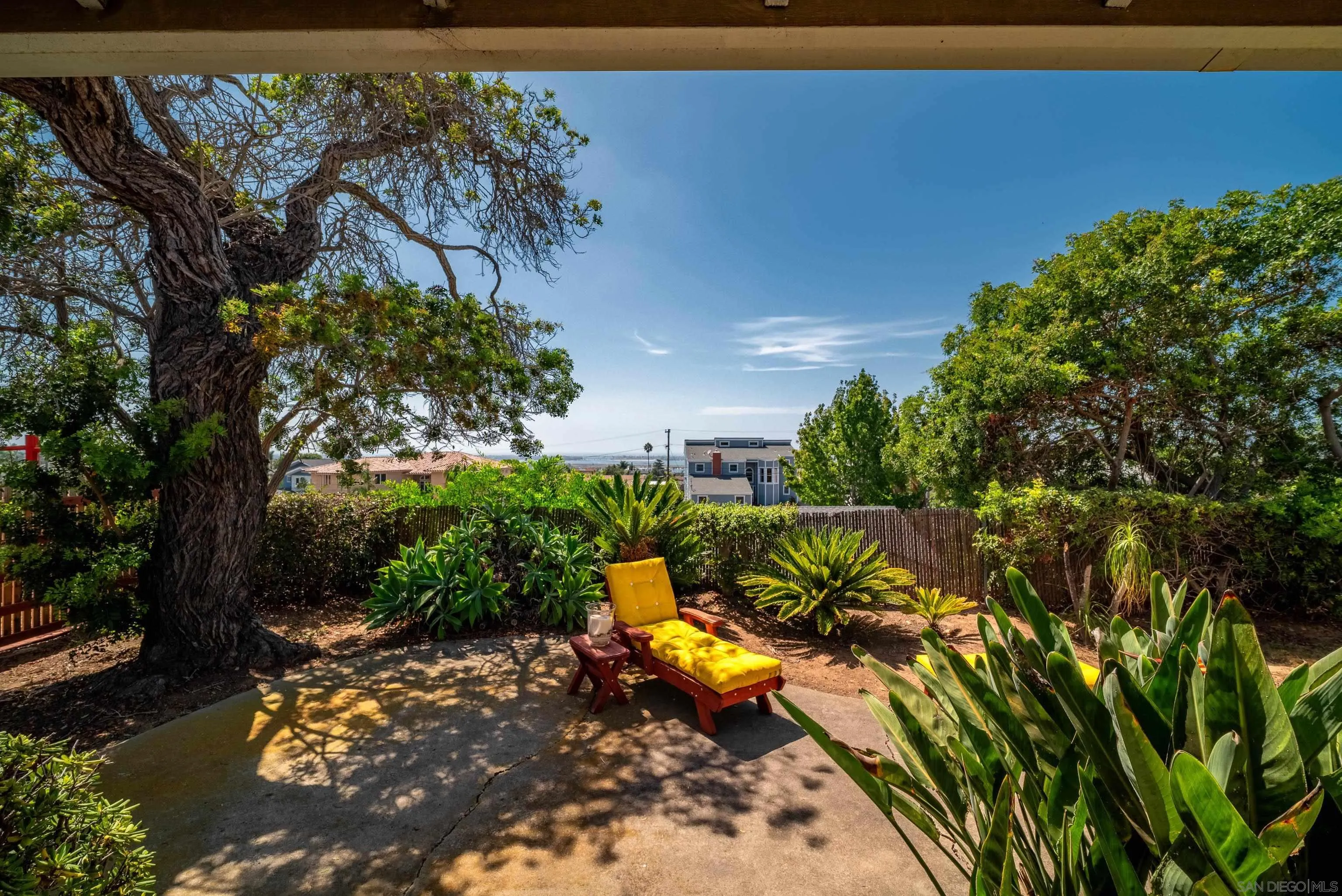 https://cdn.realtyfeed.com/cdn/127/260020621/4d2be6457fd481053fdb3d88590e985e.webp