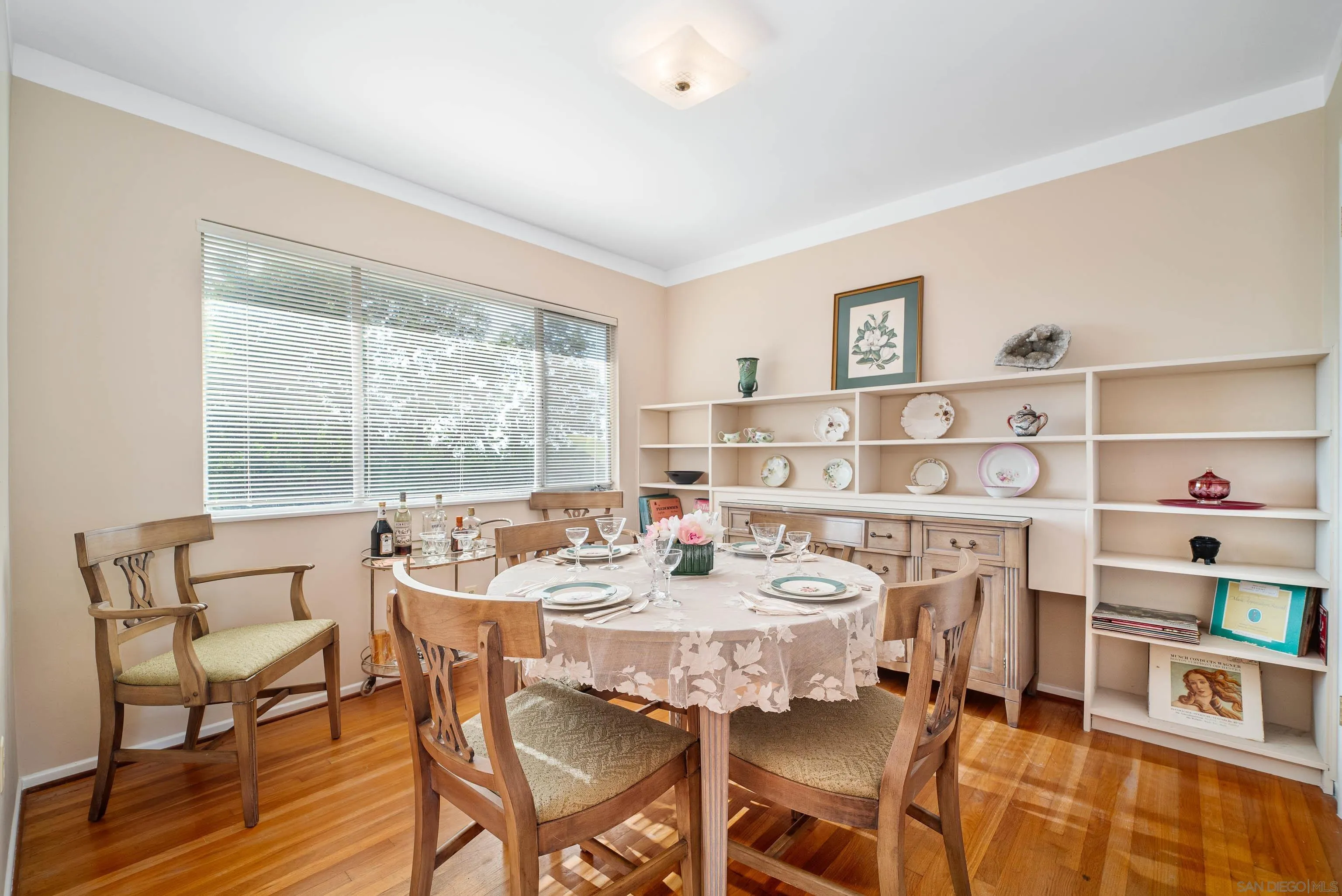 https://cdn.realtyfeed.com/cdn/127/260020621/4e8af3fca99a8a32af5c99160812d3c8.webp