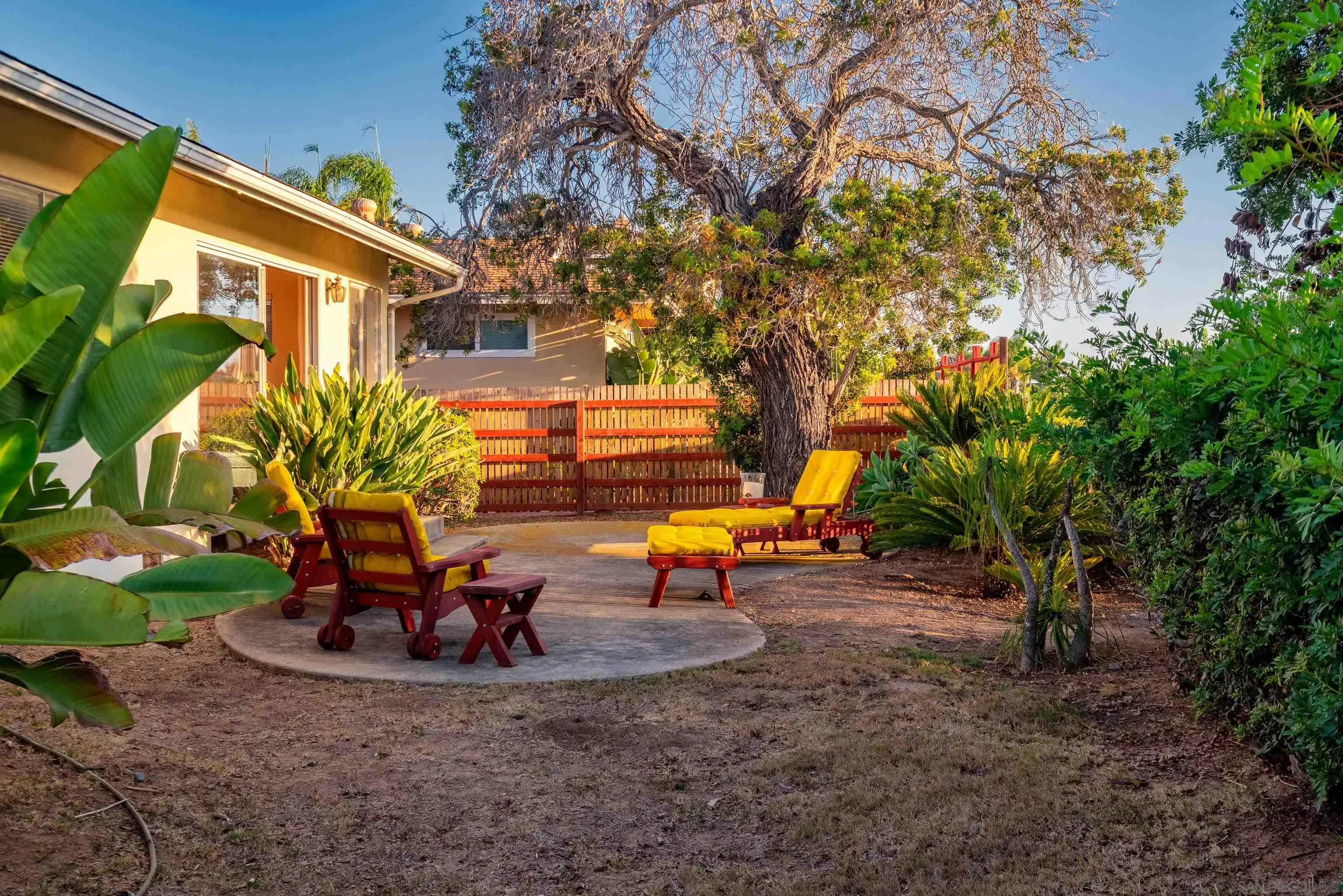https://cdn.realtyfeed.com/cdn/127/260020621/6c83033dba2aa273683823be294a6a6b.webp