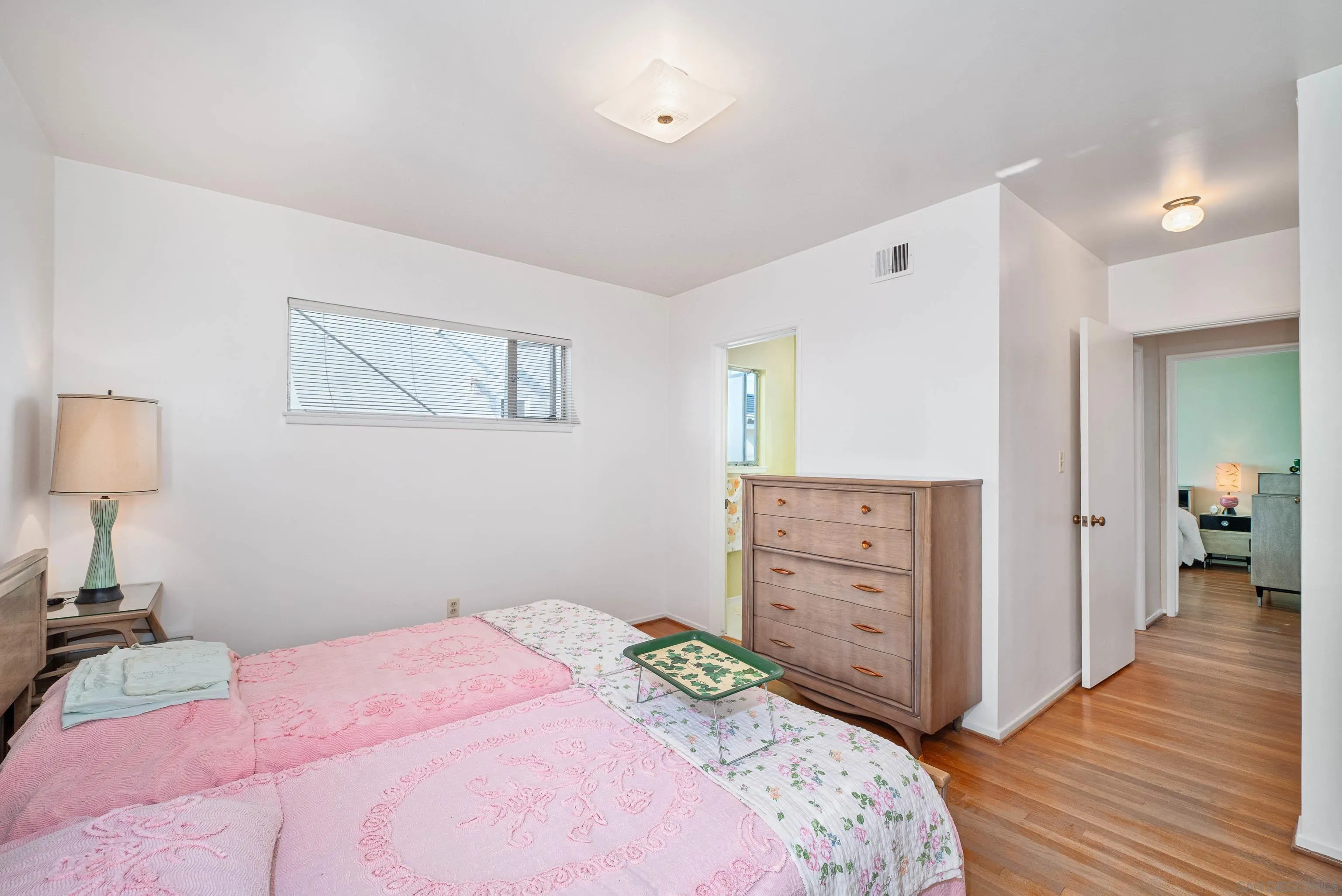 https://cdn.realtyfeed.com/cdn/127/260020621/8e97a8bf988cb0c2be87ddebf06a4c46.webp