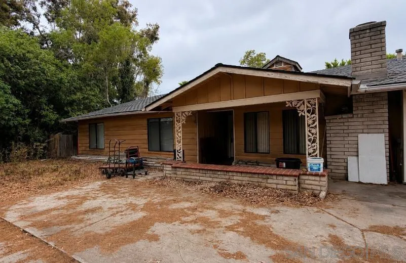 Vista, CA 92083
