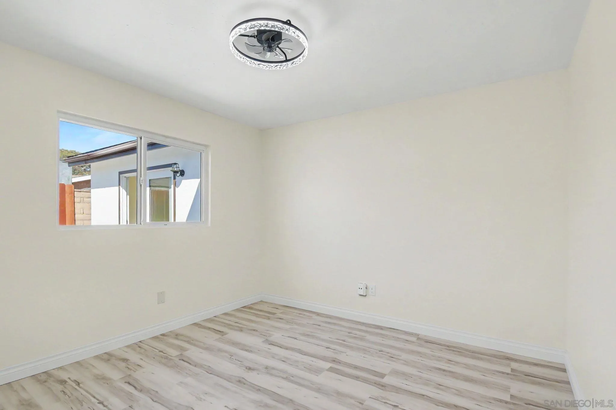 https://cdn.realtyfeed.com/cdn/127/260020631/12d4886705ab333b7a20012be6aaa40c.webp