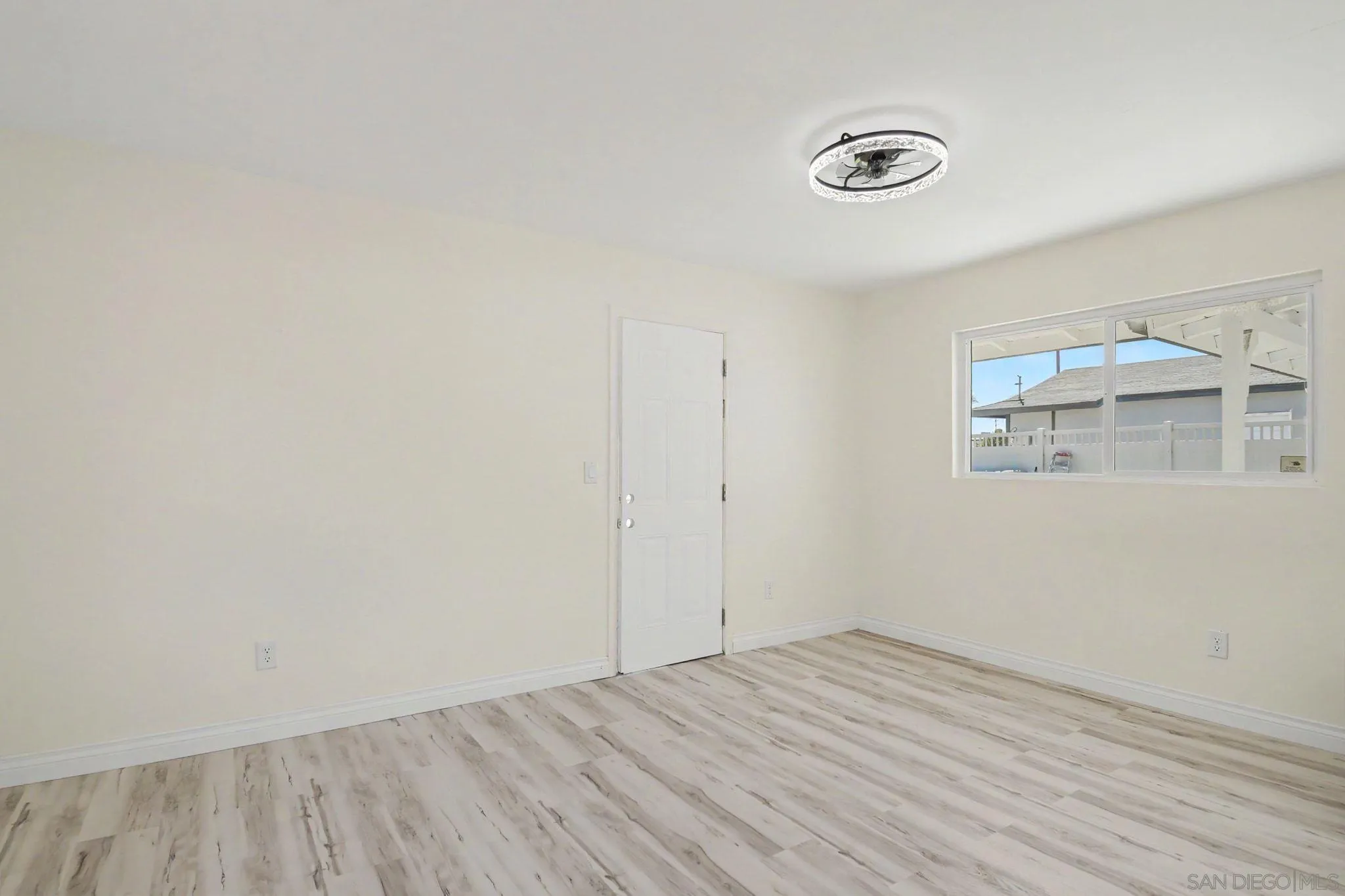 https://cdn.realtyfeed.com/cdn/127/260020631/96afd673ca08e9ffb2c8ea520f82570e.webp