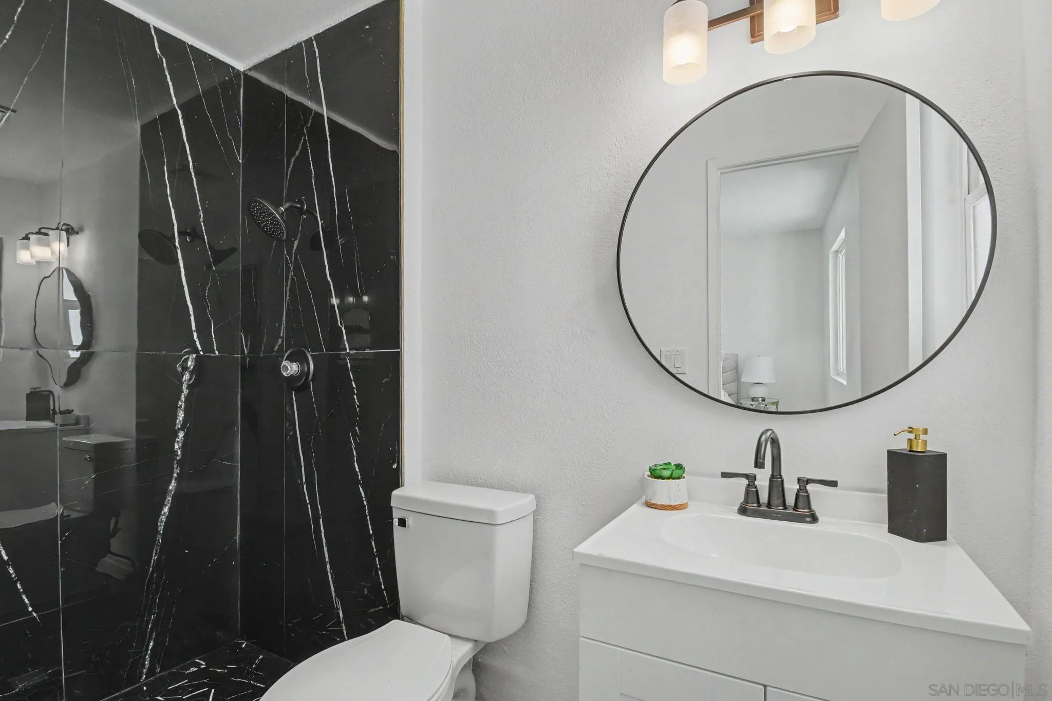 https://cdn.realtyfeed.com/cdn/127/260020633/47fc02c2e33ff170711af027014ed3a7.webp