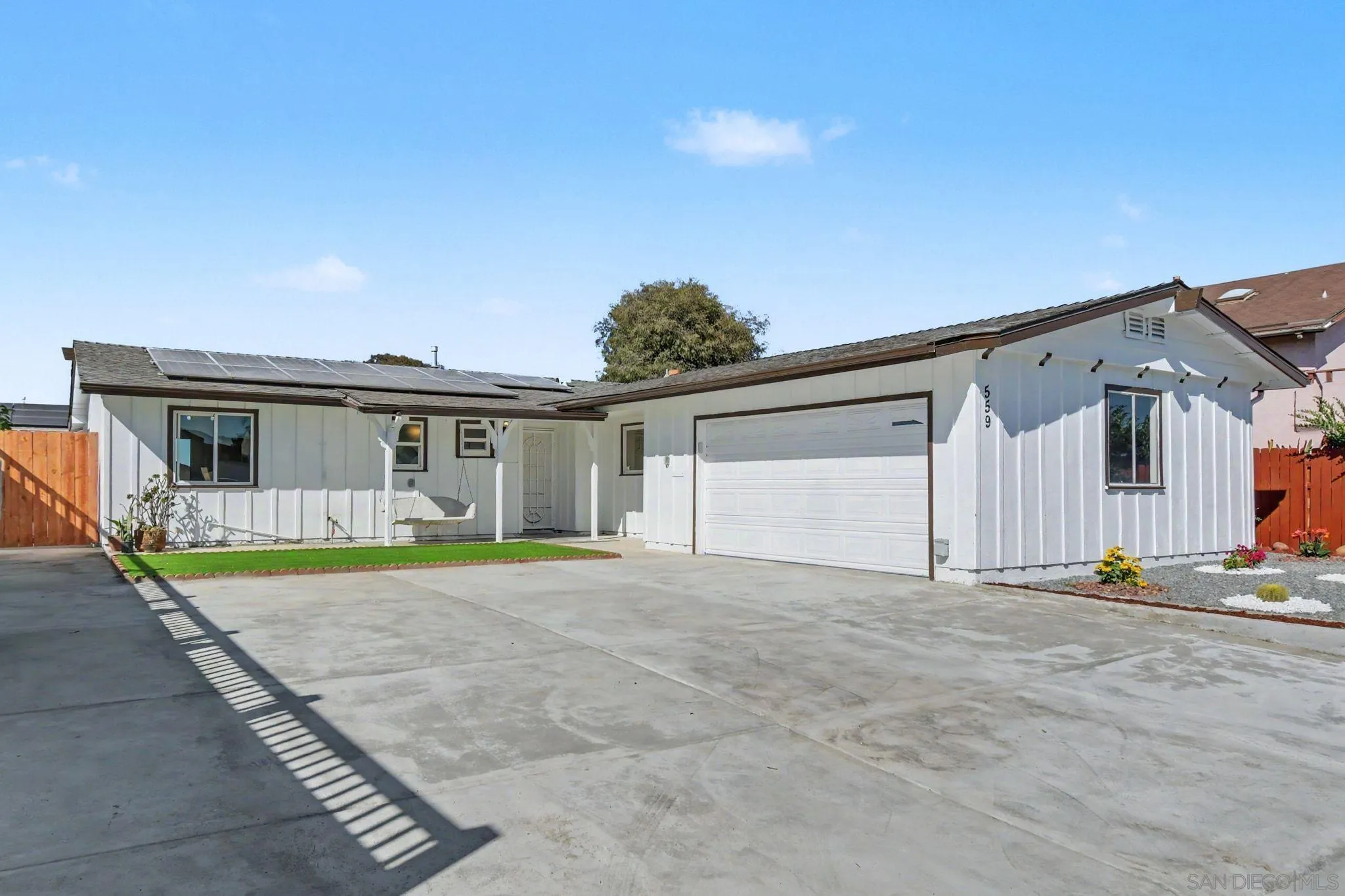 559 Glencrest Dr, San Diego, CA 92139 - Main photo, San Diego, CA