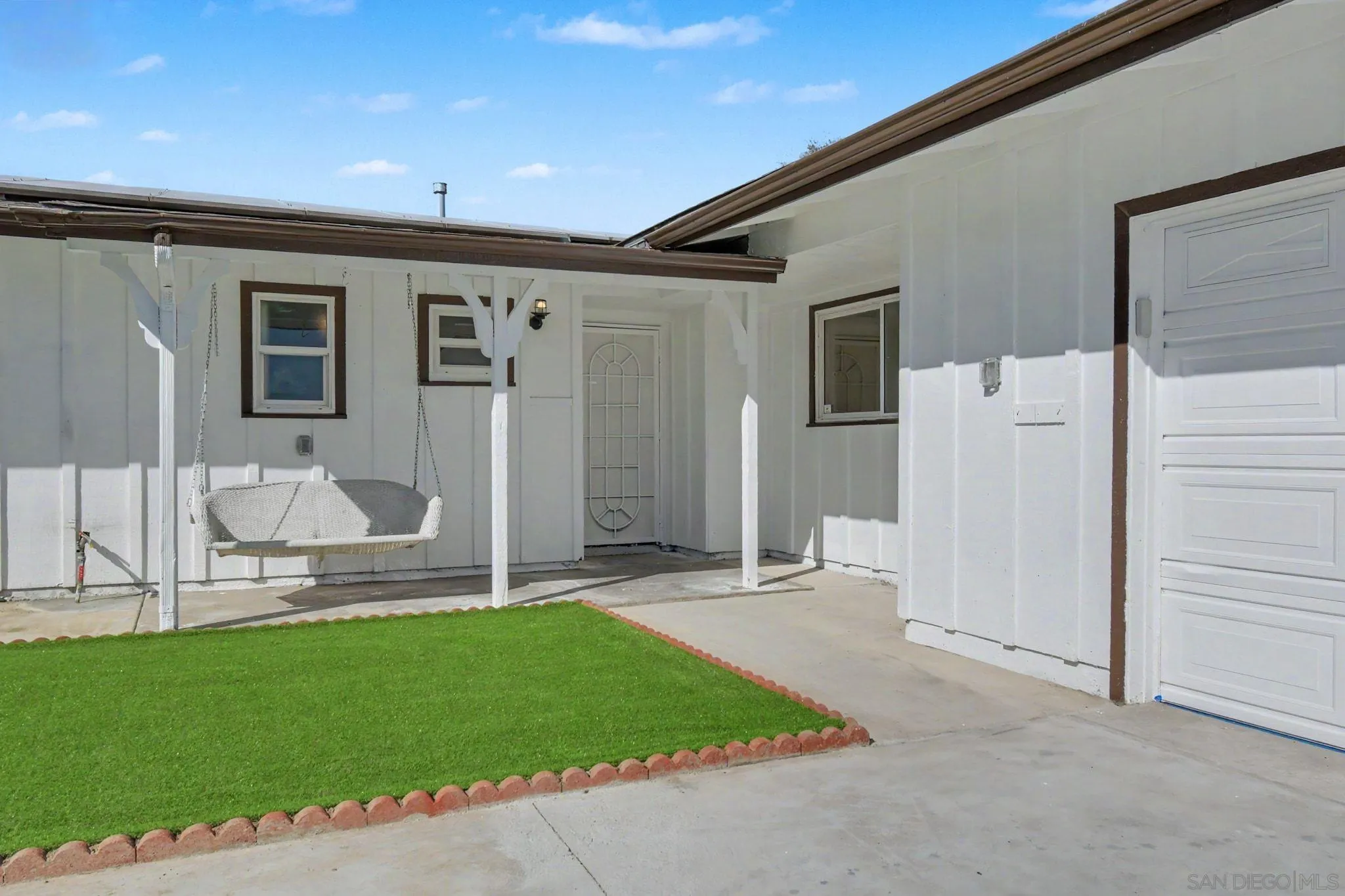 559 Glencrest Dr, San Diego, CA 92139 - Photo 4 of 35, San Diego, CA