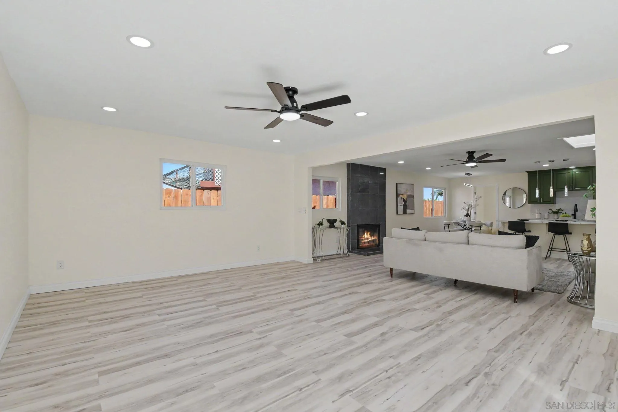 https://cdn.realtyfeed.com/cdn/127/260020633/f033488611b104c21bf3d2ba5d32ae1a.webp