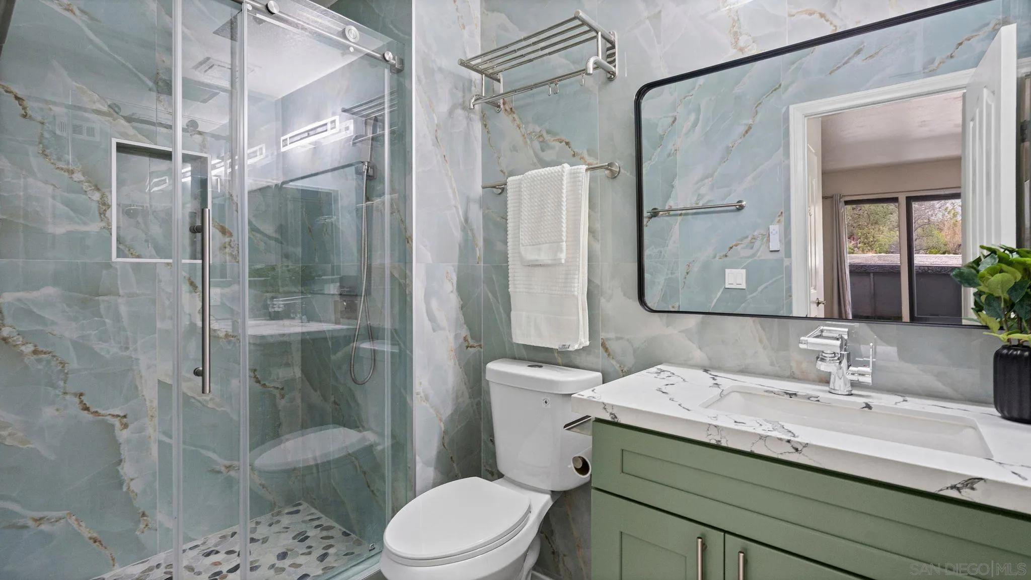 https://cdn.realtyfeed.com/cdn/127/260020636/b54b40544f2c6bf732aff9fa2fb5d5d4.webp