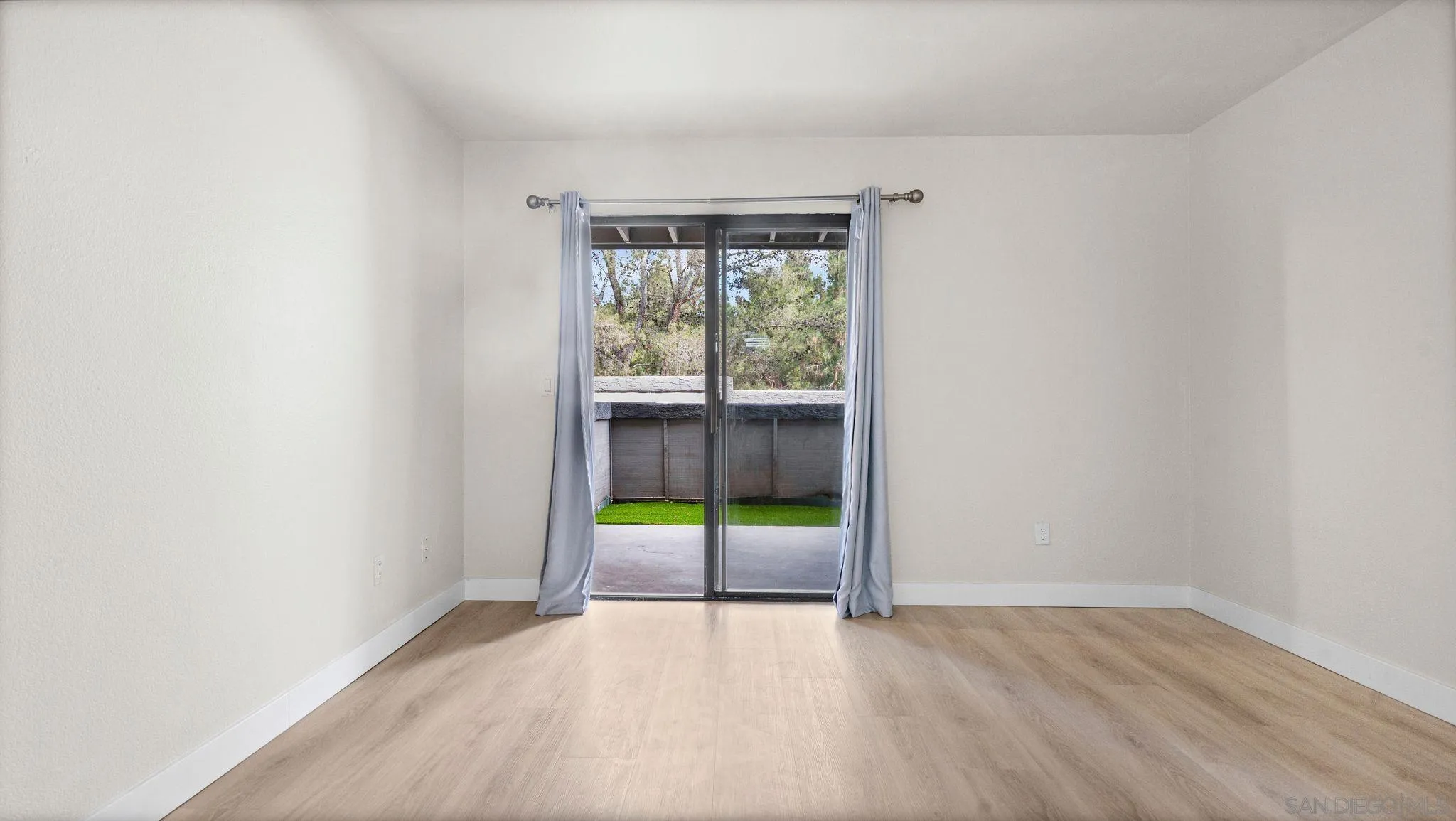 https://cdn.realtyfeed.com/cdn/127/260020636/c8a07c2111a5338fa6eaf5ec3d09ed5f.webp
