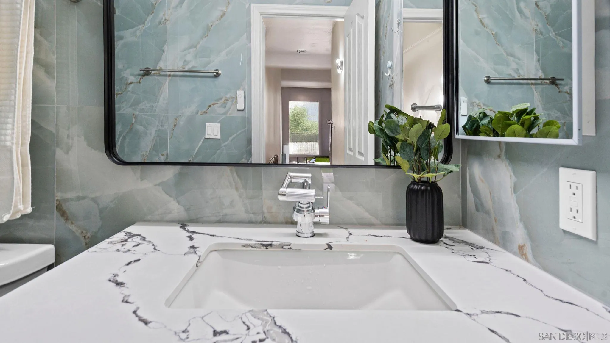 https://cdn.realtyfeed.com/cdn/127/260020636/d3e758b8161b4e2a2ddcaedd68976604.webp