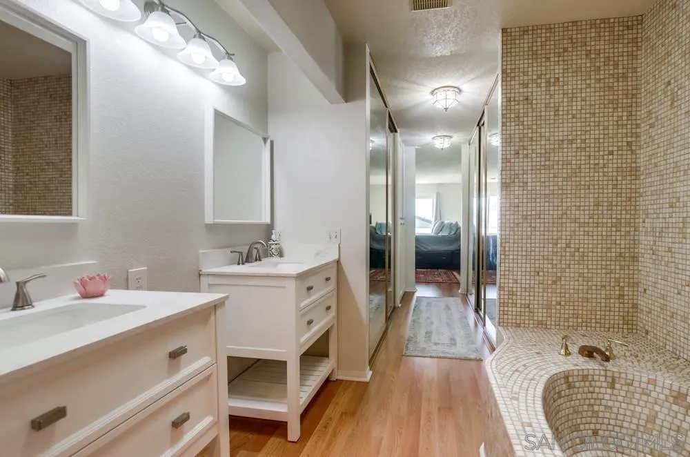 https://cdn.realtyfeed.com/cdn/127/260020640/9ed3a9491ae95d154646bb037fc65d53.webp