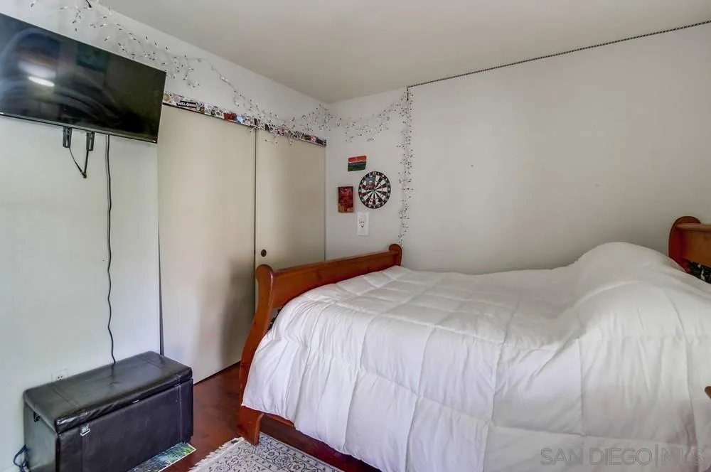https://cdn.realtyfeed.com/cdn/127/260020640/b869baf24d71573bcb33d30ba747b6cd.webp