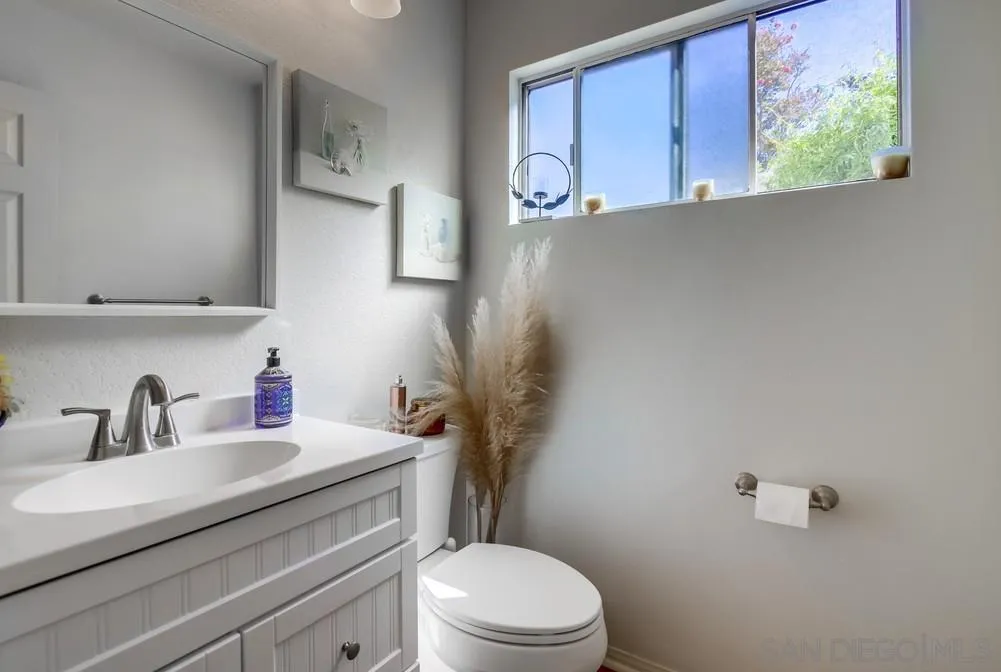 https://cdn.realtyfeed.com/cdn/127/260020640/cb8987c1223c6b65ca2c7961a631f98d.webp