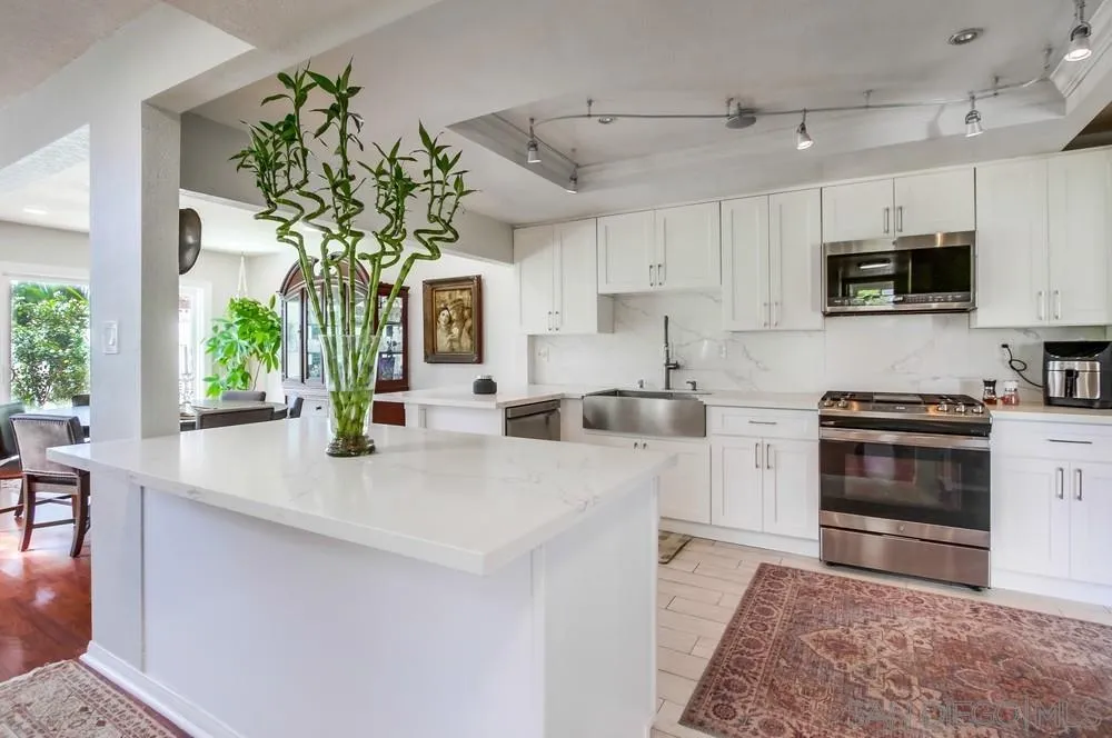 https://cdn.realtyfeed.com/cdn/127/260020640/d4e9cd135532cf4d7afeebc73d8abfd1.webp