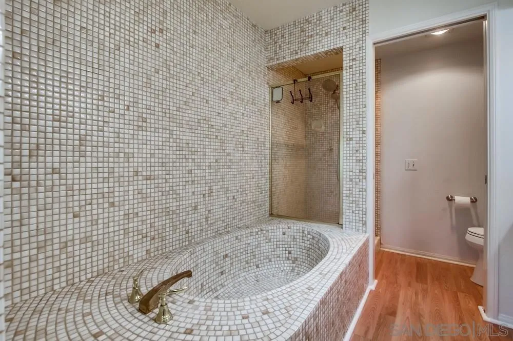 https://cdn.realtyfeed.com/cdn/127/260020640/f56f01af01ea91c2c55616a904b7b4e8.webp