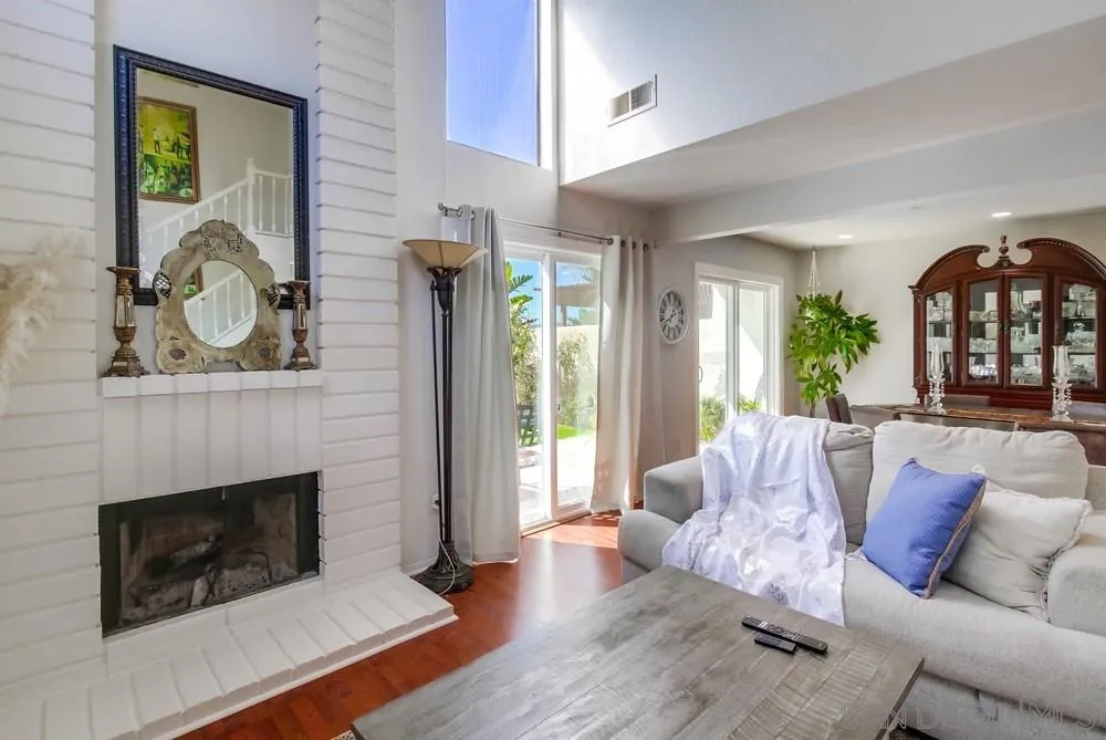 https://cdn.realtyfeed.com/cdn/127/260020640/fbd8aeb2c278c3c1d83f08f4f7e1f8d1.webp