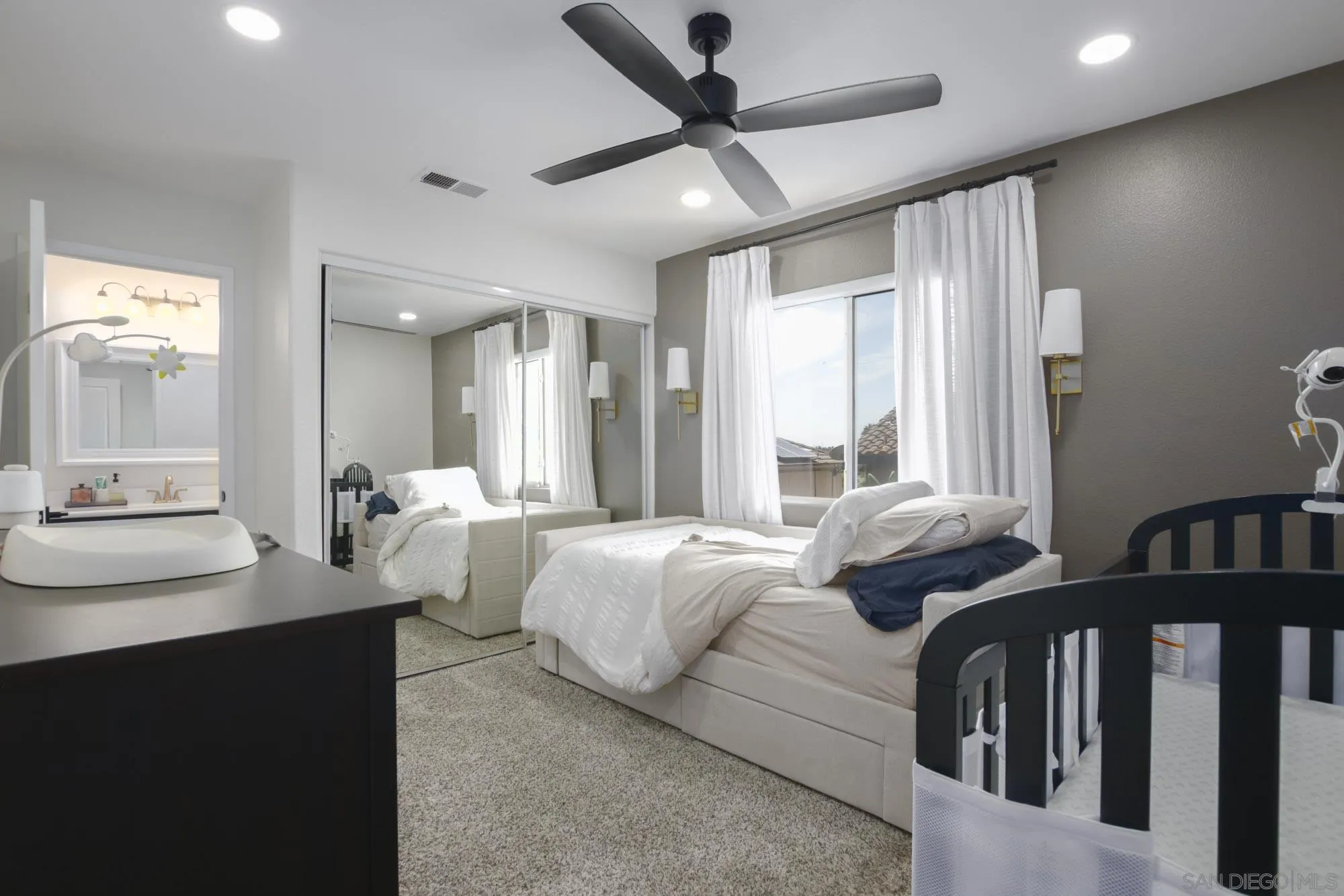 https://cdn.realtyfeed.com/cdn/127/260020641/02e6f252e6dd58f92b00a02c04b880e5.webp